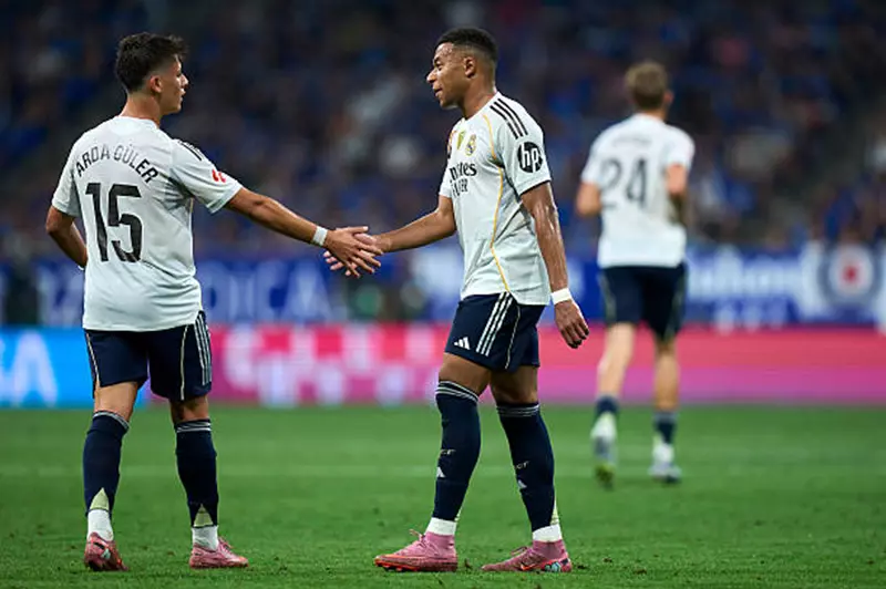 ريال مدريد يتألق بفوز ساحق على أوفييدو بفضل مبابي وفينيسيوس