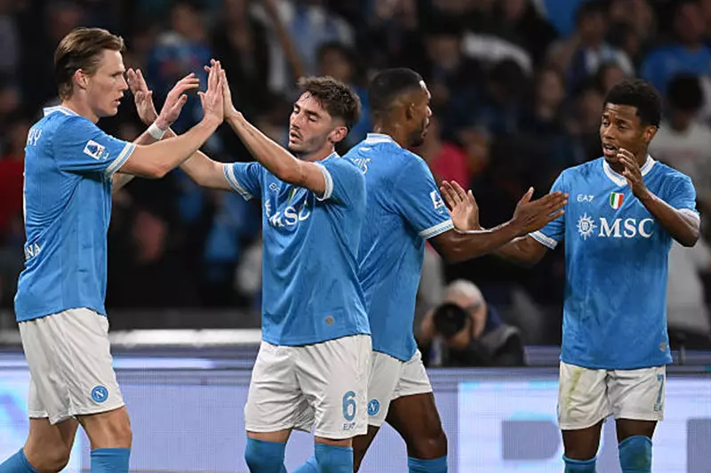 نابولي يستفيق بالفوز على إنتر في الدوري الإيطالي